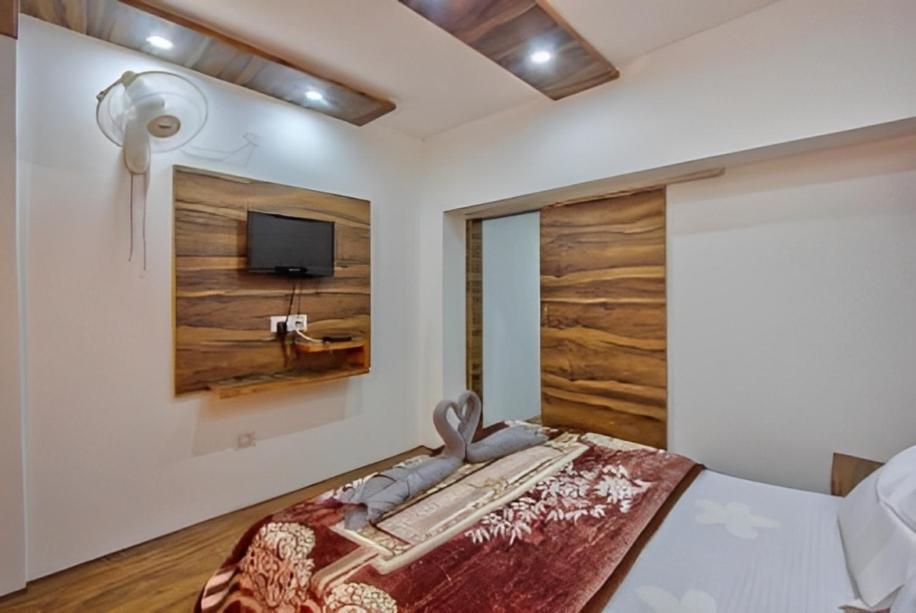 Hotel Shingar Manali  Ngoại thất bức ảnh